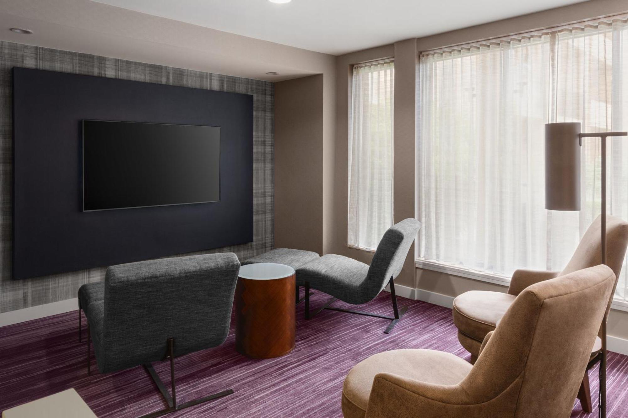 โซเนสตา ซีเลกต์ มาห์วาห์ Hotel ภายนอก รูปภาพ