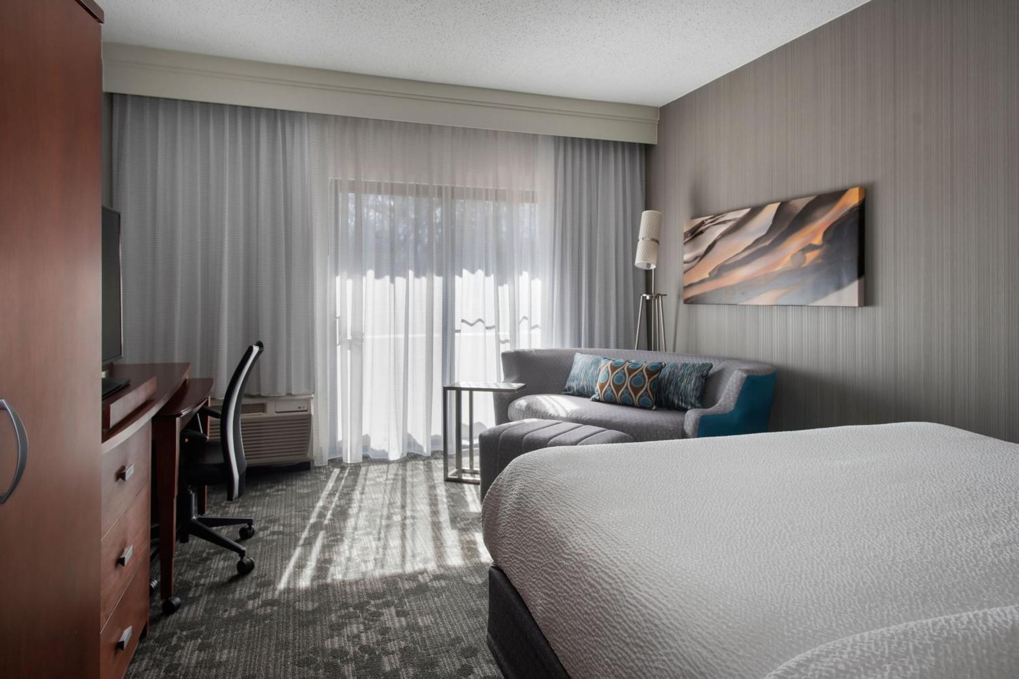 โซเนสตา ซีเลกต์ มาห์วาห์ Hotel ภายนอก รูปภาพ