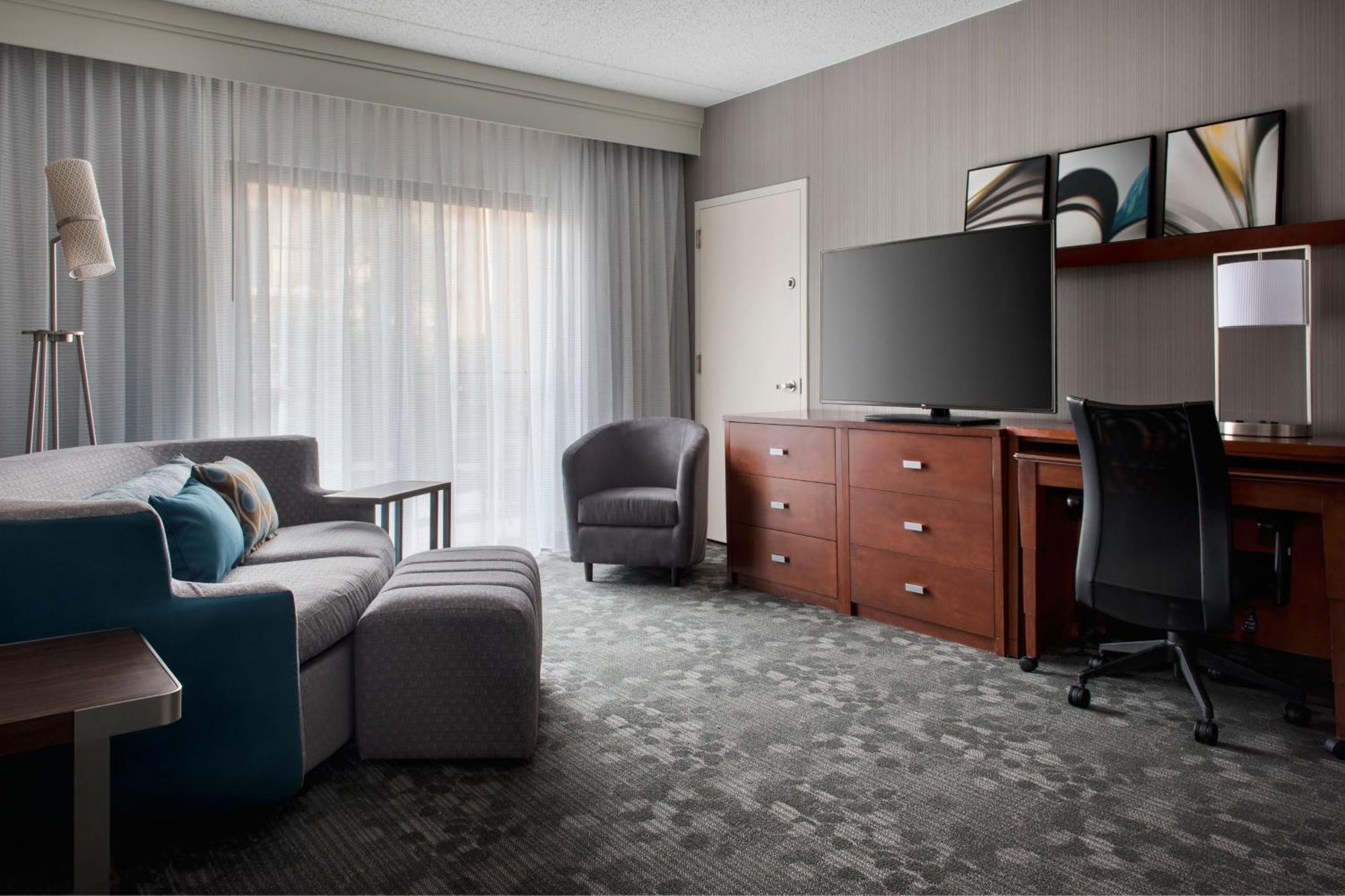 โซเนสตา ซีเลกต์ มาห์วาห์ Hotel ภายนอก รูปภาพ