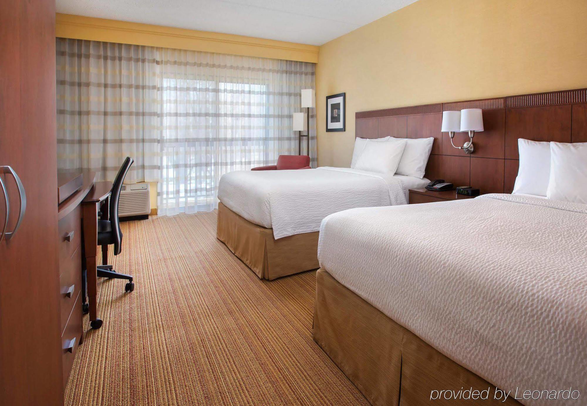 โซเนสตา ซีเลกต์ มาห์วาห์ Hotel ภายนอก รูปภาพ